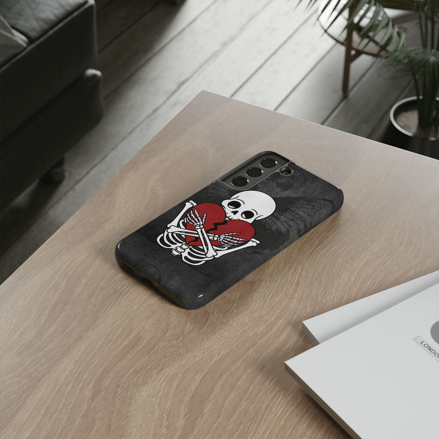 Protocol CR-003: Lost Signal - Phone Case