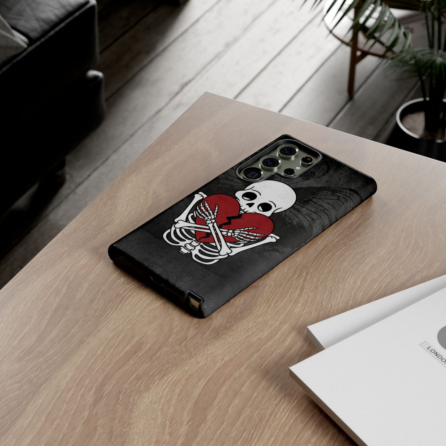 Protocol CR-003: Lost Signal - Phone Case