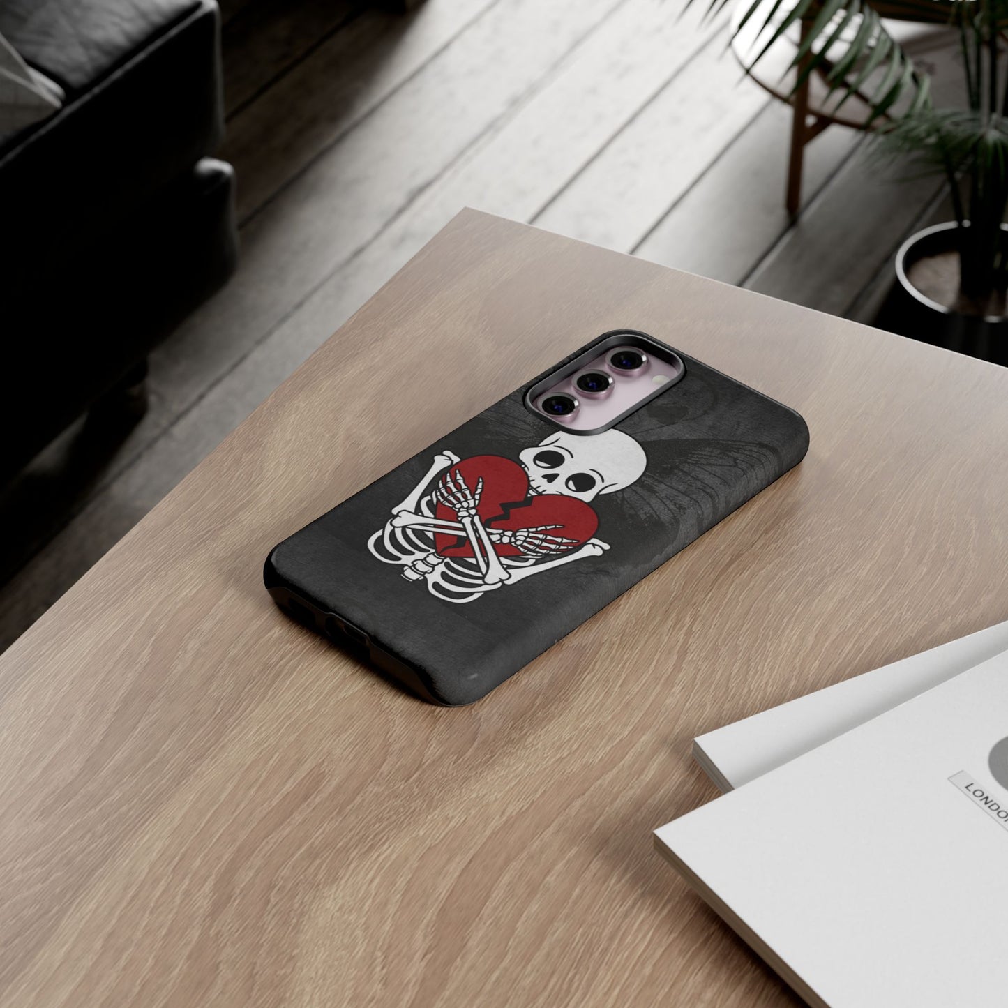 Protocol CR-003: Lost Signal - Phone Case